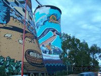 Painted power stations in Soweto © Creative Commons